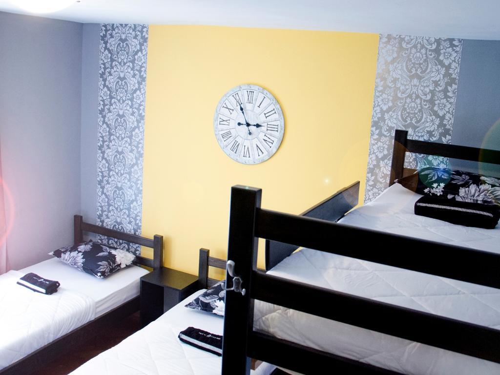 Hostel Kalonis Skopje Zimmer foto