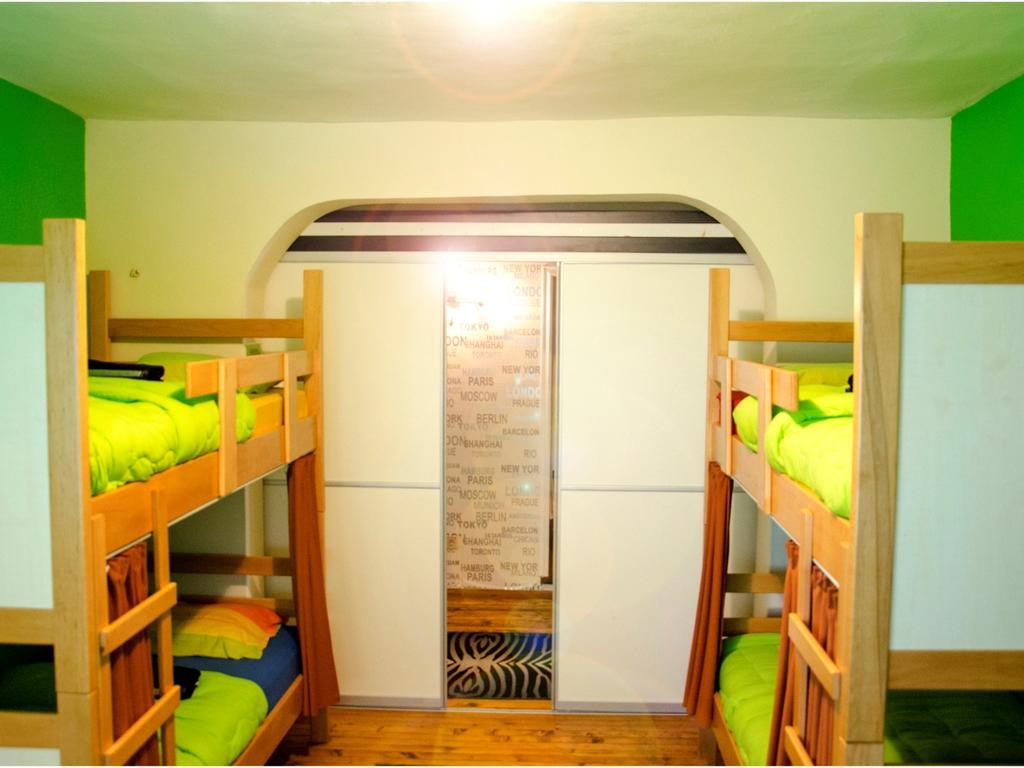 Hostel Kalonis Skopje Zimmer foto