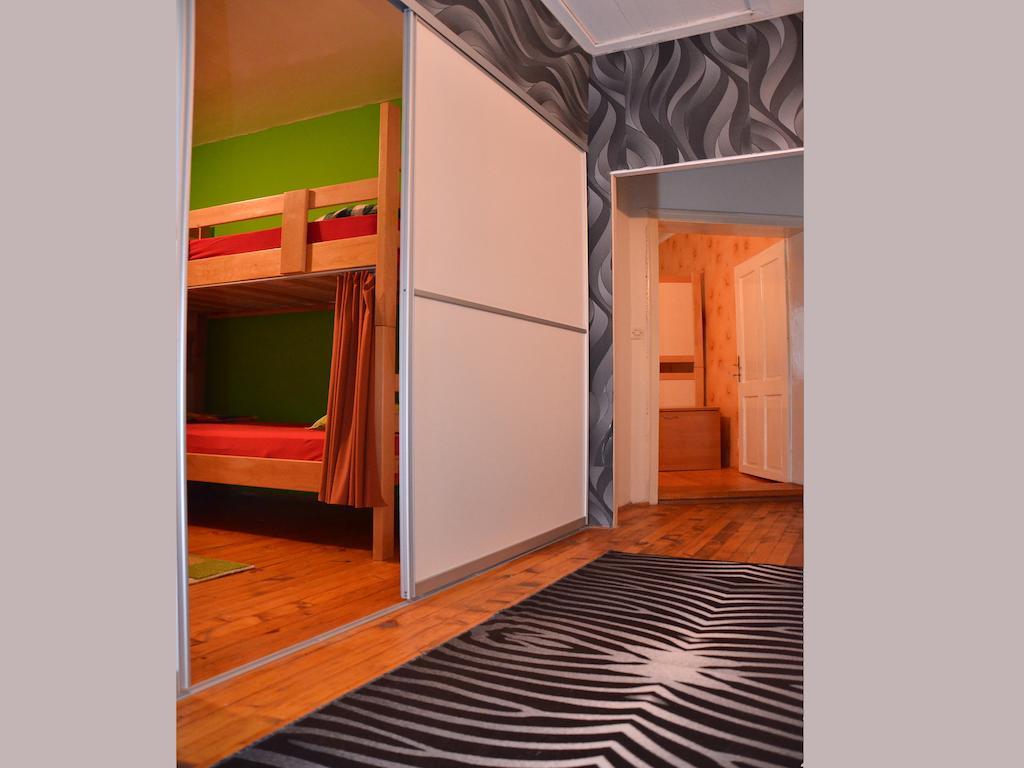 Hostel Kalonis Skopje Zimmer foto