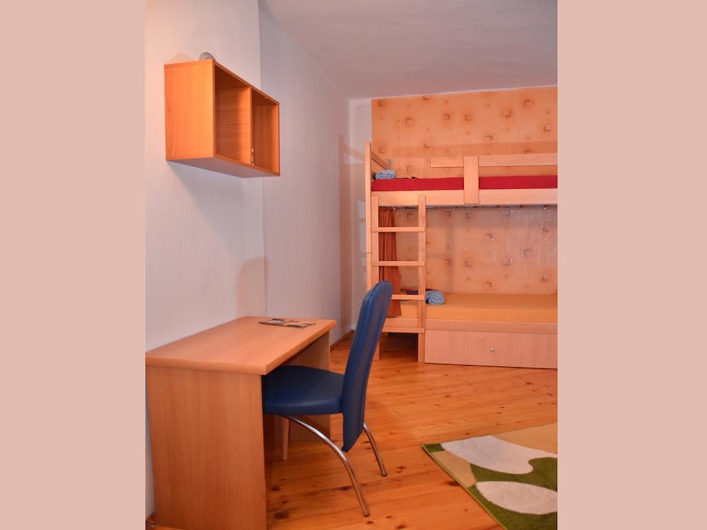 Hostel Kalonis Skopje Zimmer foto