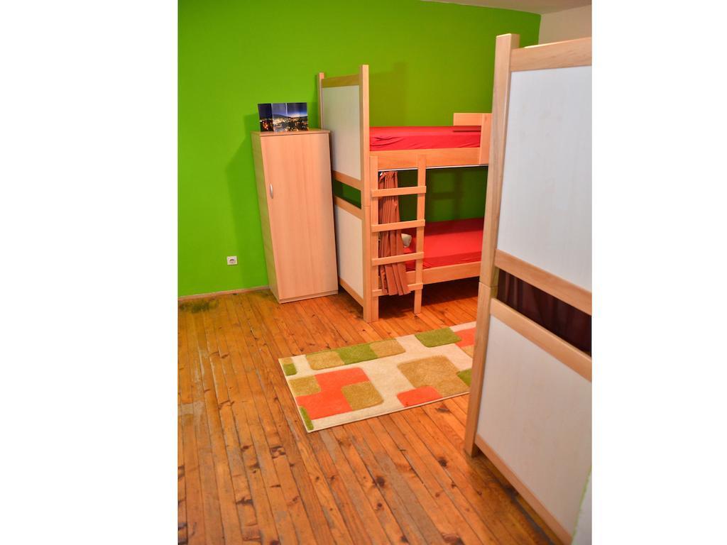 Hostel Kalonis Skopje Zimmer foto