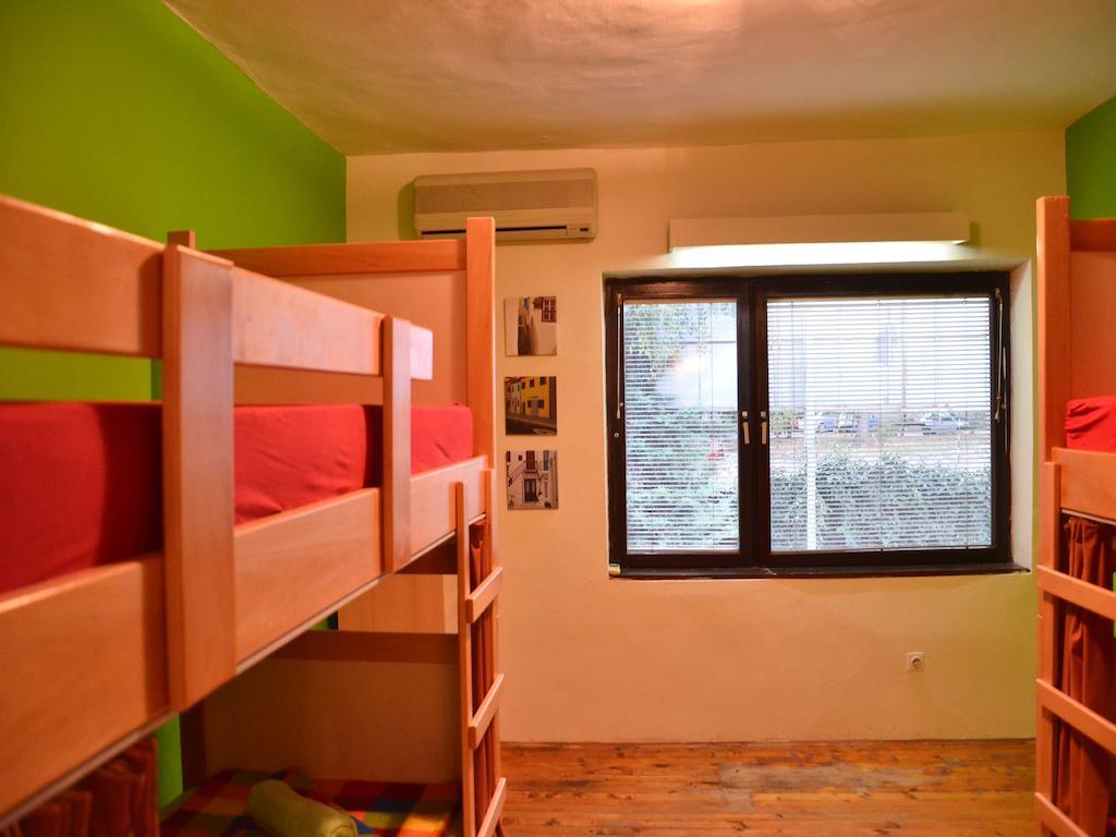 Hostel Kalonis Skopje Zimmer foto